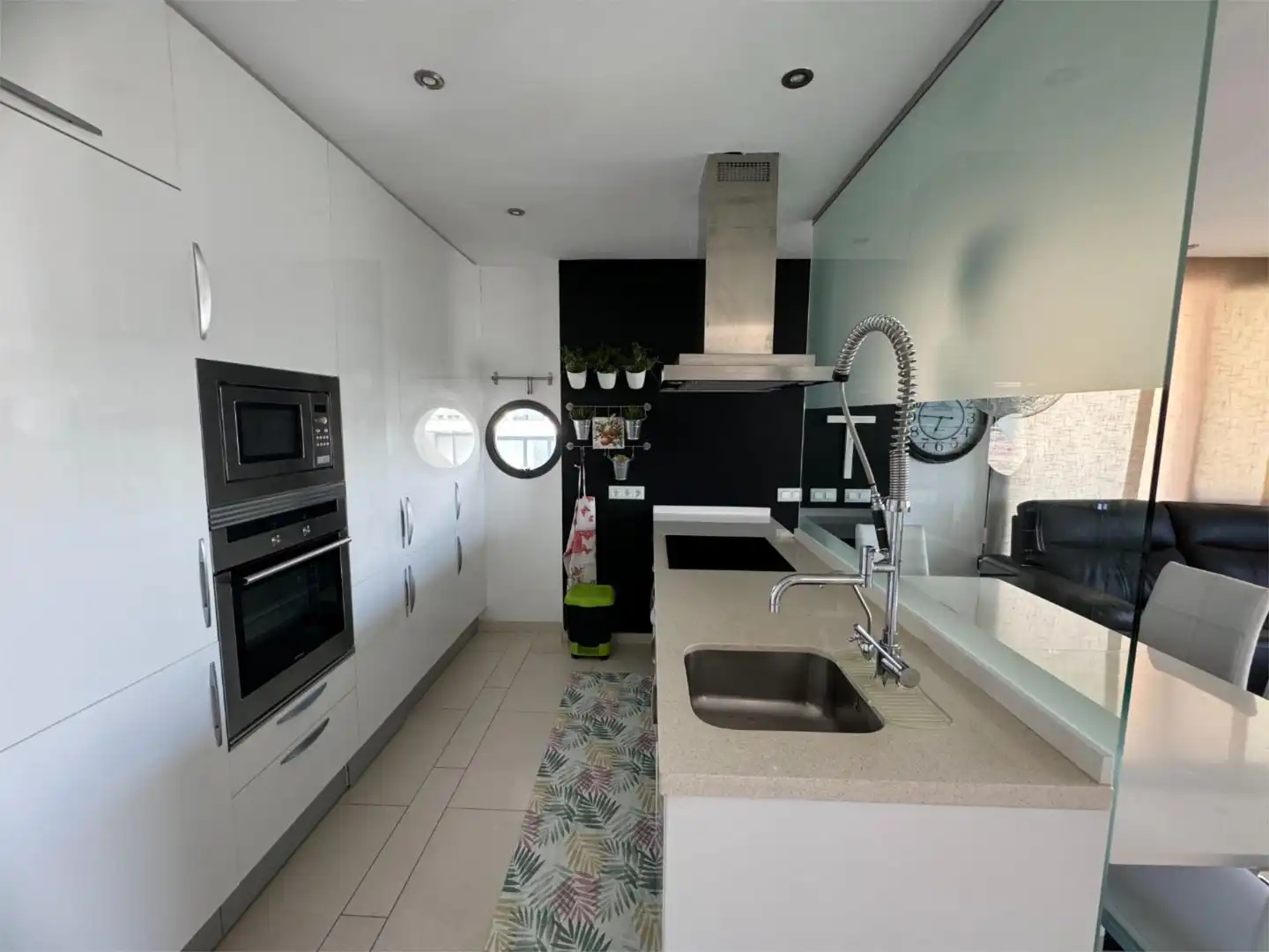 Dúplex en venta en Avenida el Palm-mar, 2, Palm - Mar Cocina de Dúplex en venta en Arona con Aire acondicionado, Terraza y Piscina