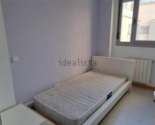 Bedroom of Flat to share in Parla  with Swimming Pool