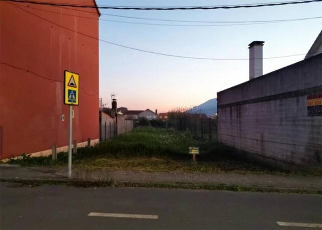 Terreno en Venta en Rúa Castelao, 15 en Noia