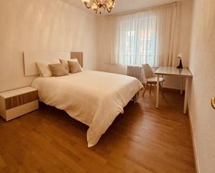 Bedroom of Flat to share in Ávila Capital  with Terrace and Balcony