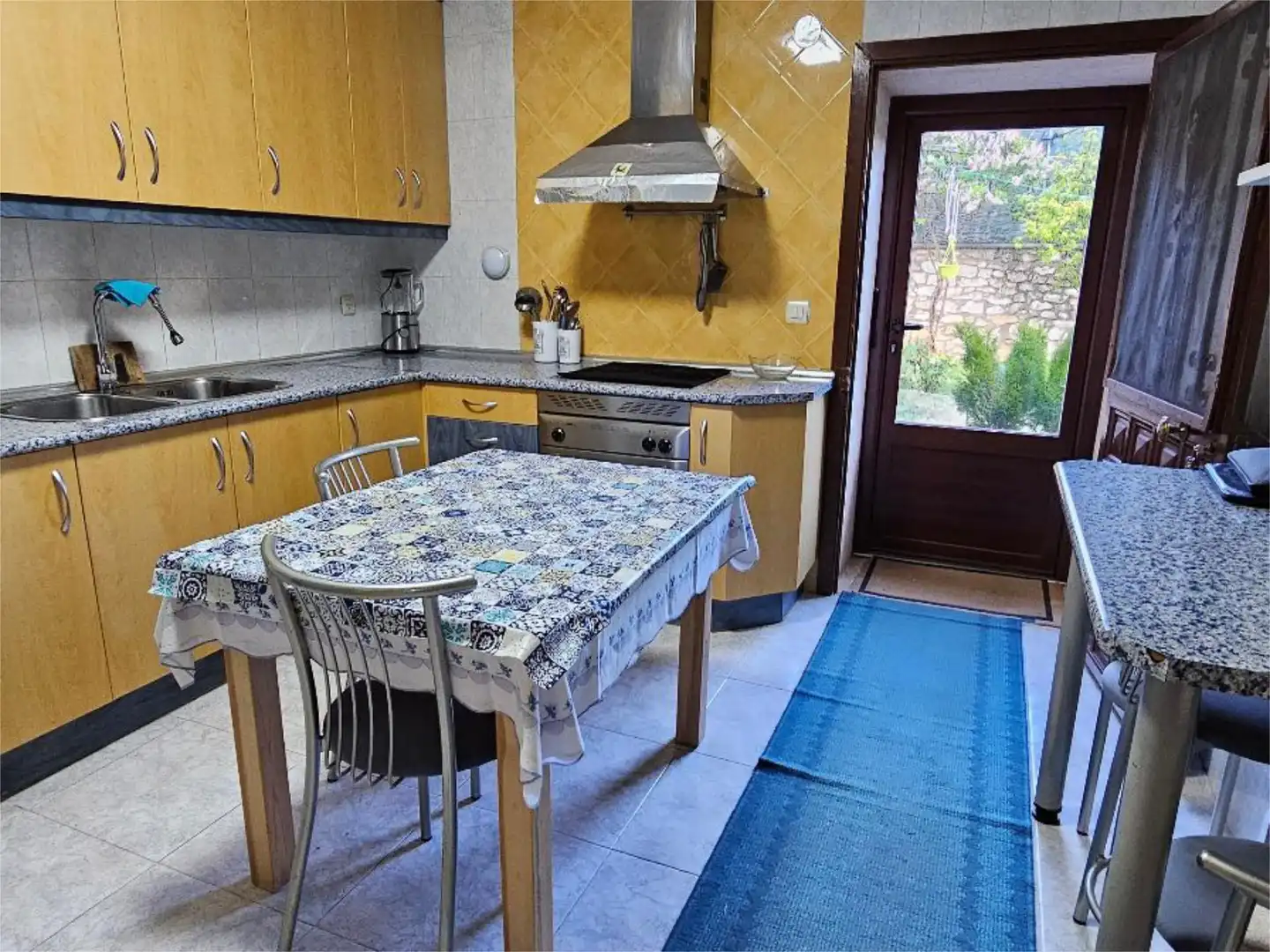 Pis en venda a Calle de las Eras, 1, Aldealengua de Santa María Cuina de Pis en venda en Aldealengua de Santa María amb Calefacció, Jardí privat i Traster