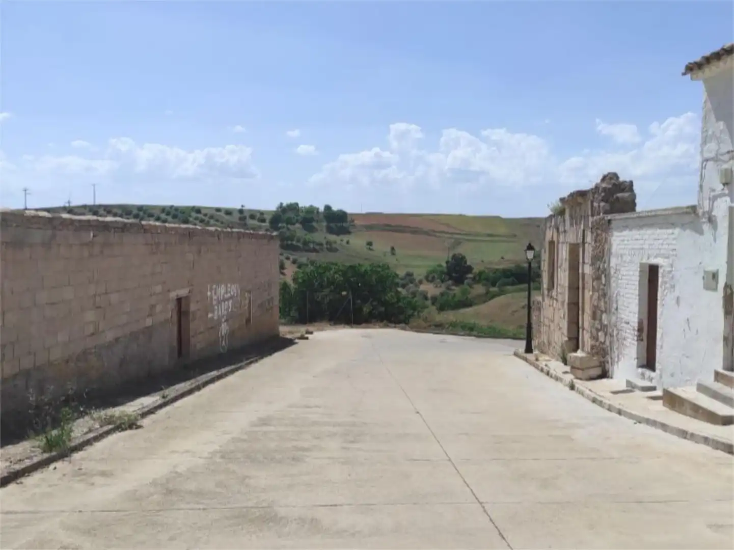 Land for sale in Calle Fuente, 13, Castillo de Garcimuñoz Exterior view of Land for sale in Castillo de Garcimuñoz