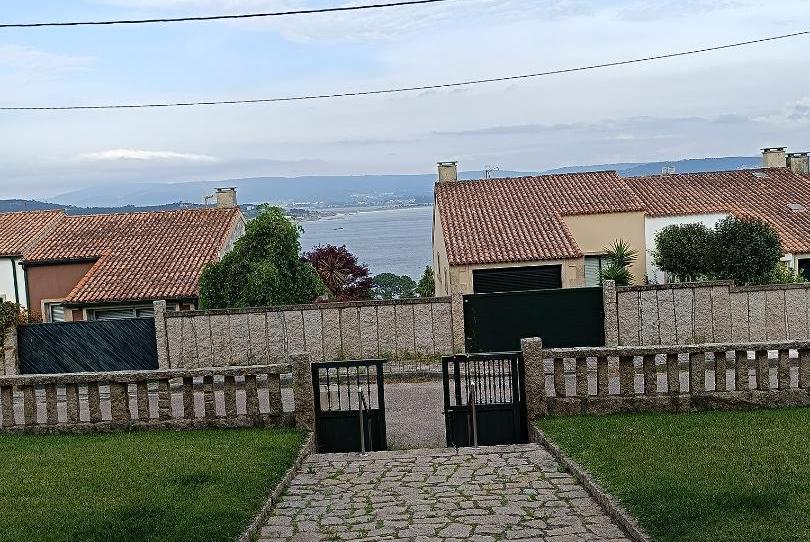 Photo 1 of Flat to rent in Paseo Pedras Negras, 1, O Grove  , Pontevedra