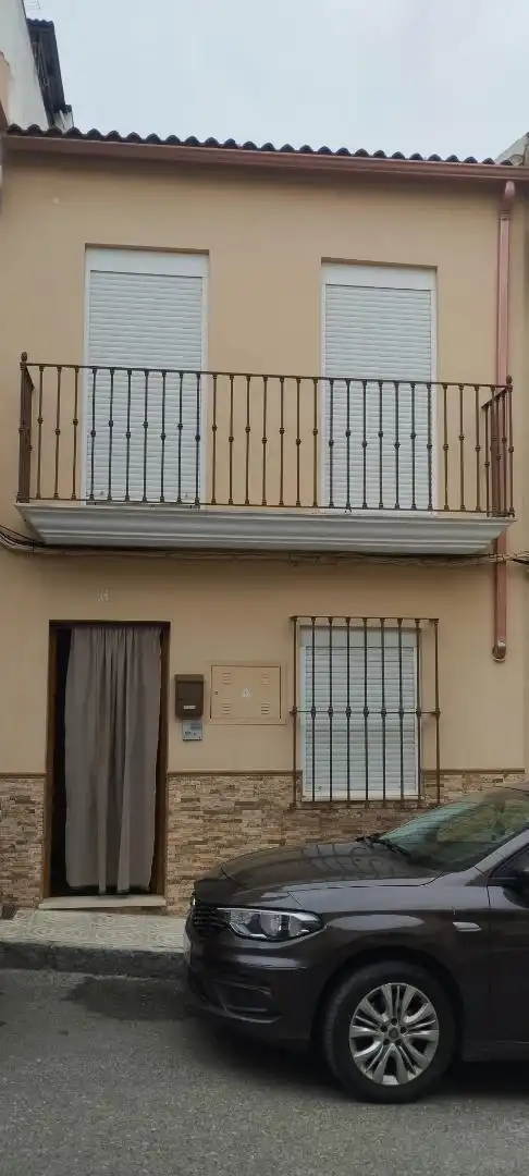 Vista exterior de Casa adosada en venta en Moriles con Terraza y Balcón