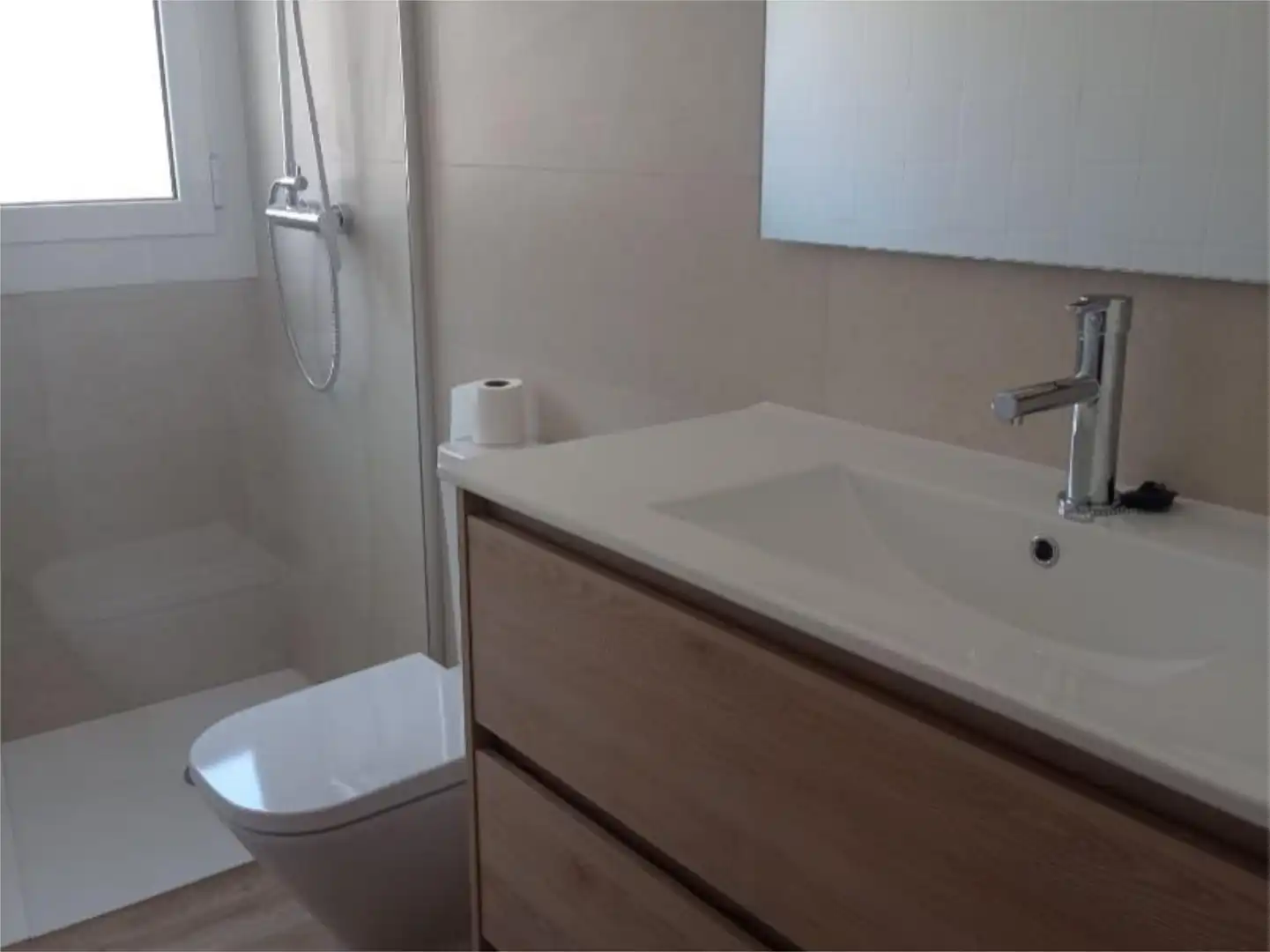 Casa o chalet en venta en Carrer Noguer, 36, Olot Baño de Casa o chalet en venta en Olot con Terraza y Balcón
