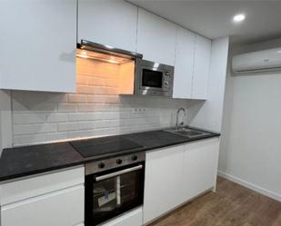 Kitchen of Flat for sale in L'Hospitalet de Llobregat  with Air Conditioner, Heating and Parquet flooring