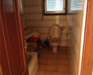 Bathroom of House or chalet for sale in Cenlle