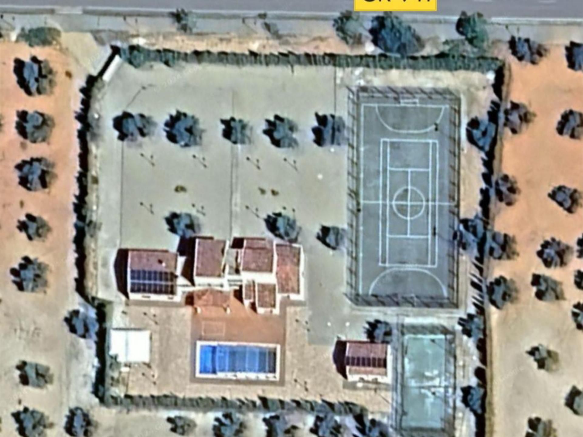 Casa o xalet en venda en Fernán Caballero amb Aire condicionat, Calefacció i Jardí privat
