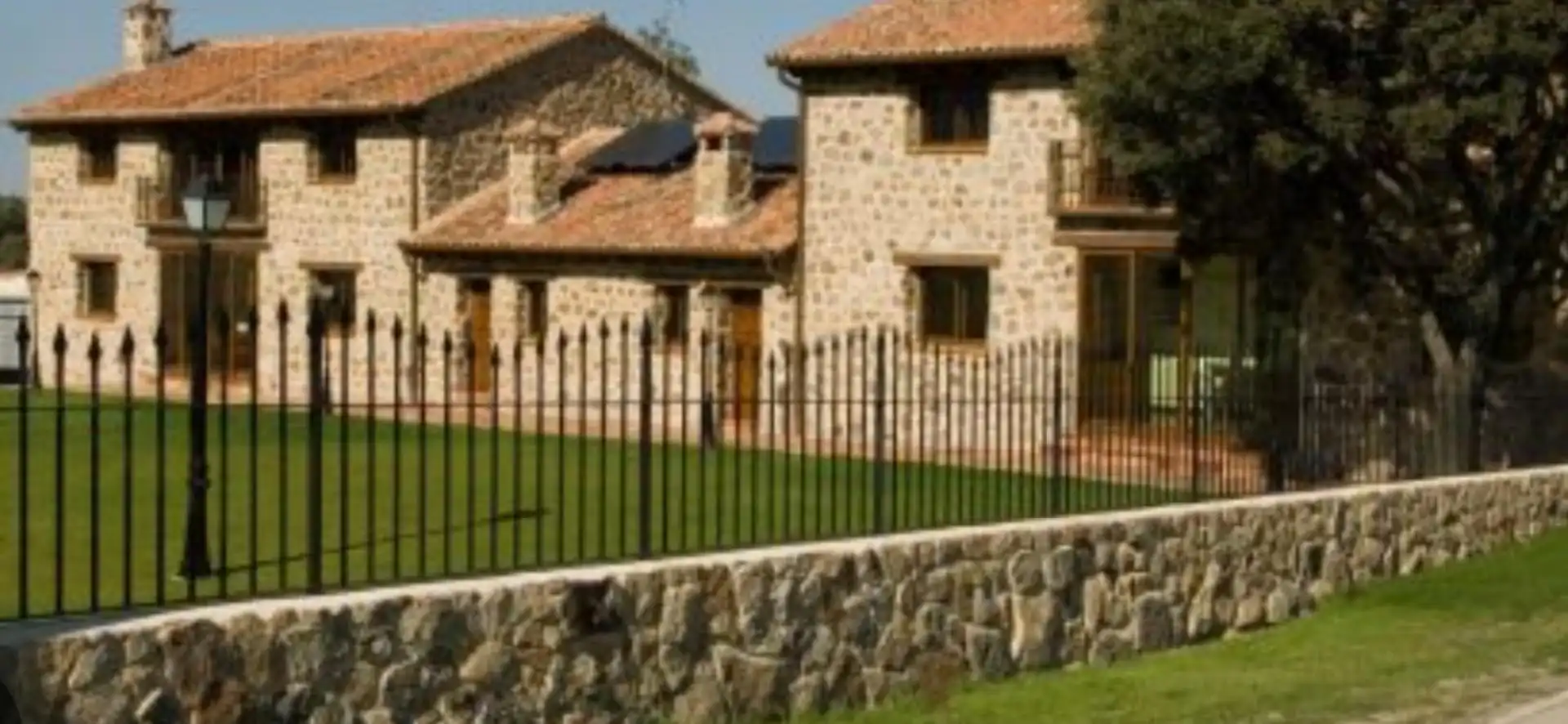 Vista exterior de Casa o chalet de alquiler en Ortigosa del Monte con Balcón