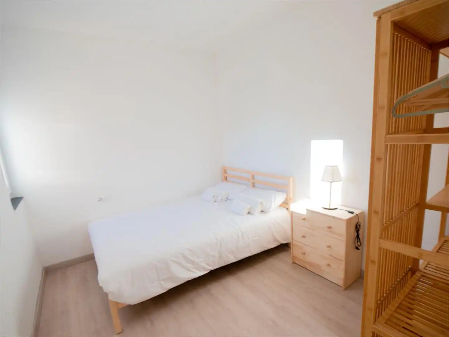 Zimmer in Calle Tomelloso, 43, Almendrales Schlafzimmer von Wohnung zur untervermieten in Madrid mit Heizung und Möbliert