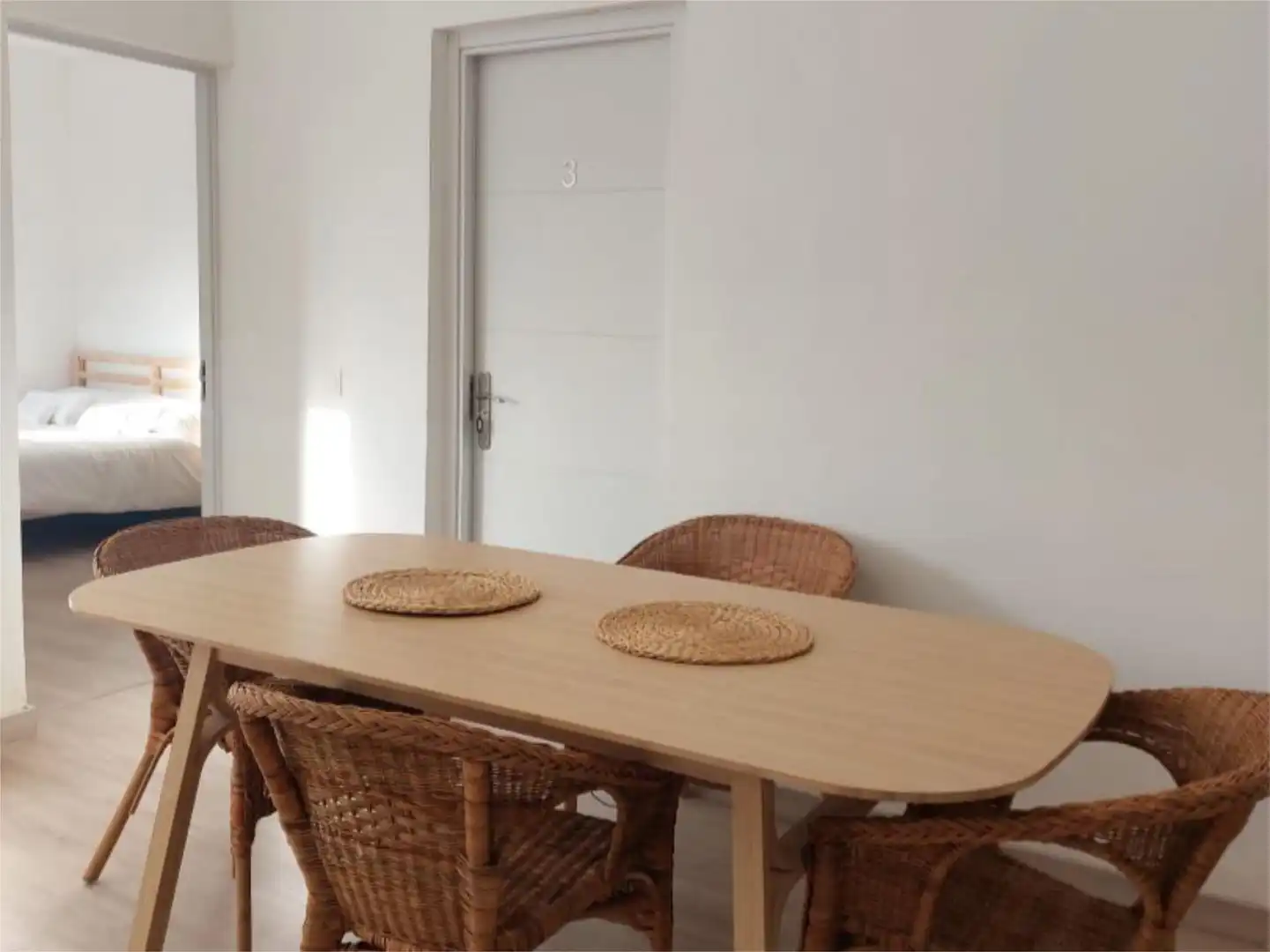Zimmer in Calle Tomelloso, 43, Almendrales Esszimmer von Wohnung zur untervermieten in Madrid mit Heizung und Möbliert