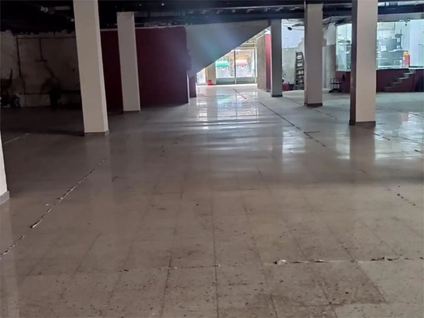 Local de alquiler en Avinguda de Francesc Macià, 3, Riu Nord Local de alquiler en Santa Coloma de Gramenet