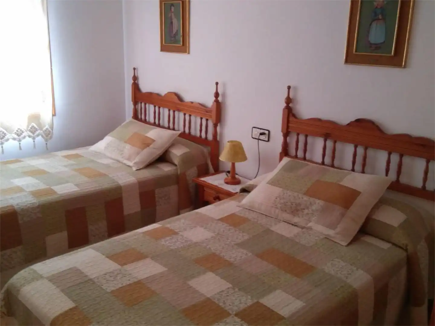 Apartamento de alquiler en Calle Sol, 2, Sahún Habitación de Apartamento de alquiler en Sahún con Calefacción, Jardín privado y Parquet