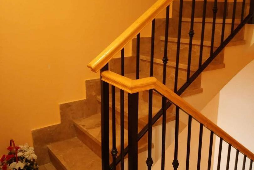 Casa adosada en venta en Calle Baja, 10, Fuentes de Ayódar, Castellón - imagen 1 Foto 1 de Casa adosada en venta en Calle Baja, 10, Fuentes de Ayódar, Castellón