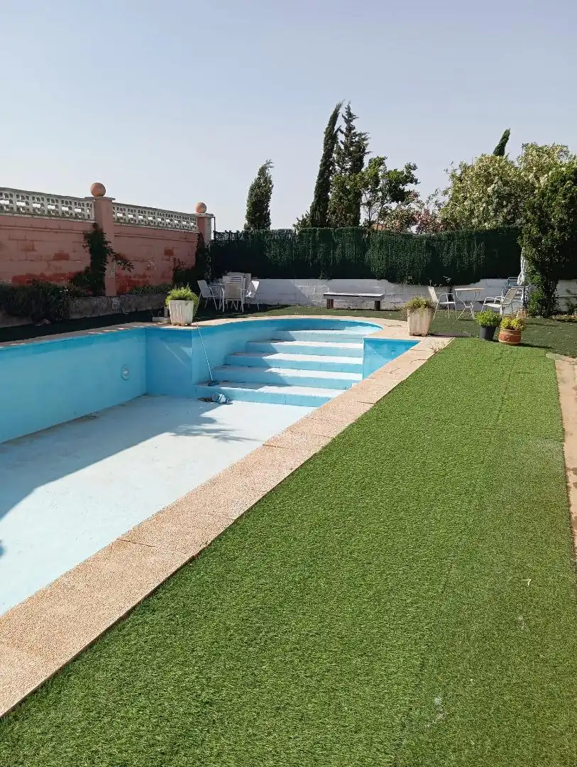 Piscina de Casa o chalet en venta en Fuentes de Ebro