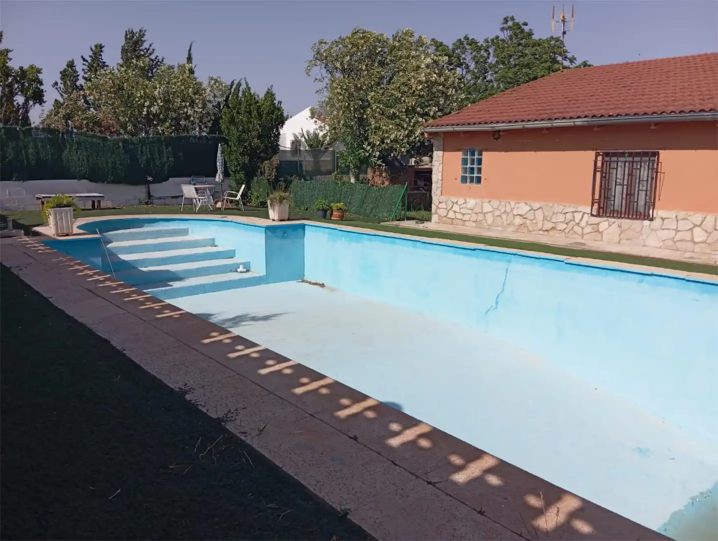 Piscina de Casa o chalet en venta en Fuentes de Ebro