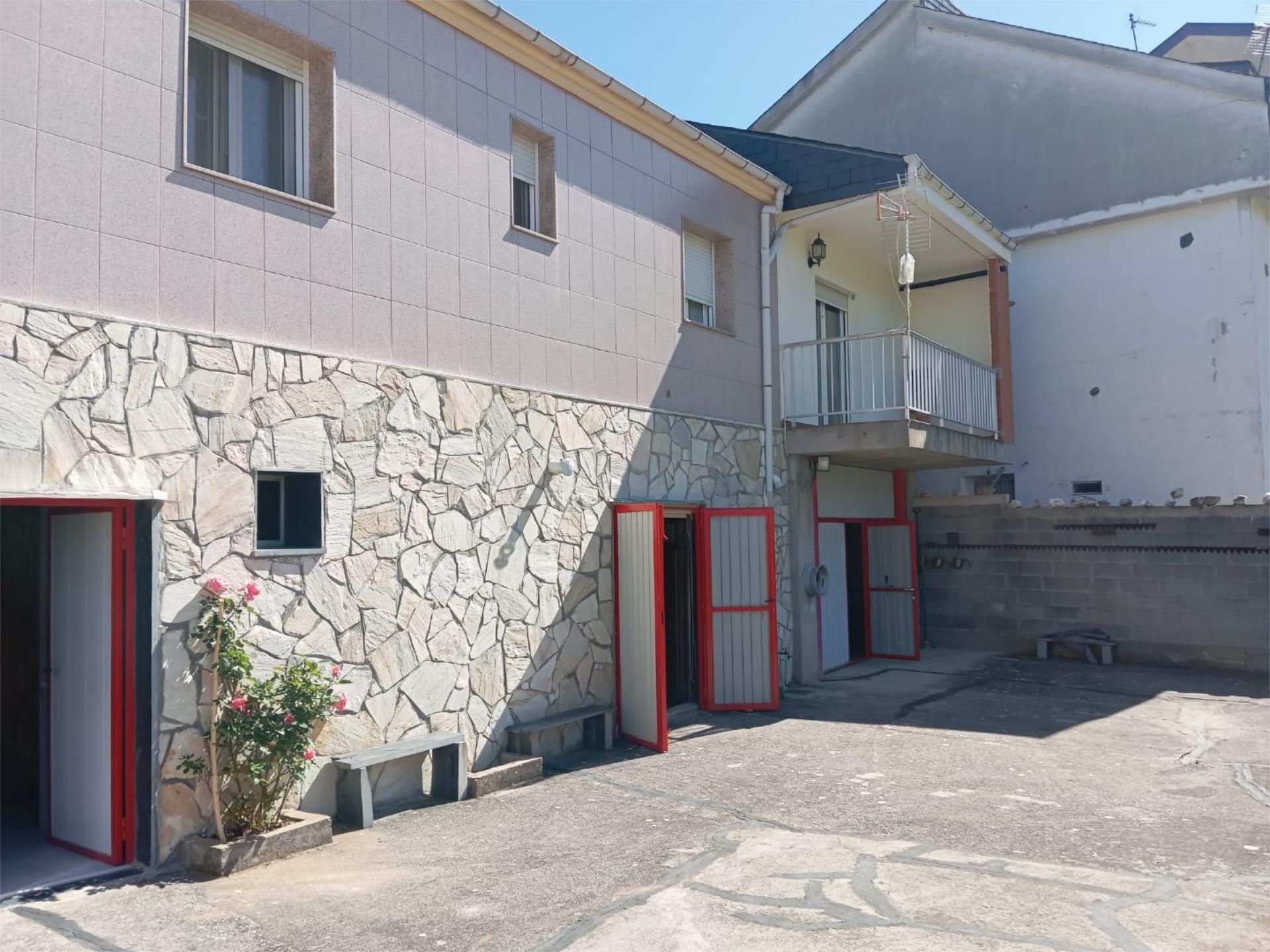 Casa adosada en venda a Calle Chao do Marco, 11, Puente de Domingo Flórez Vista exterior de Casa adosada en venda en Puente de Domingo Flórez