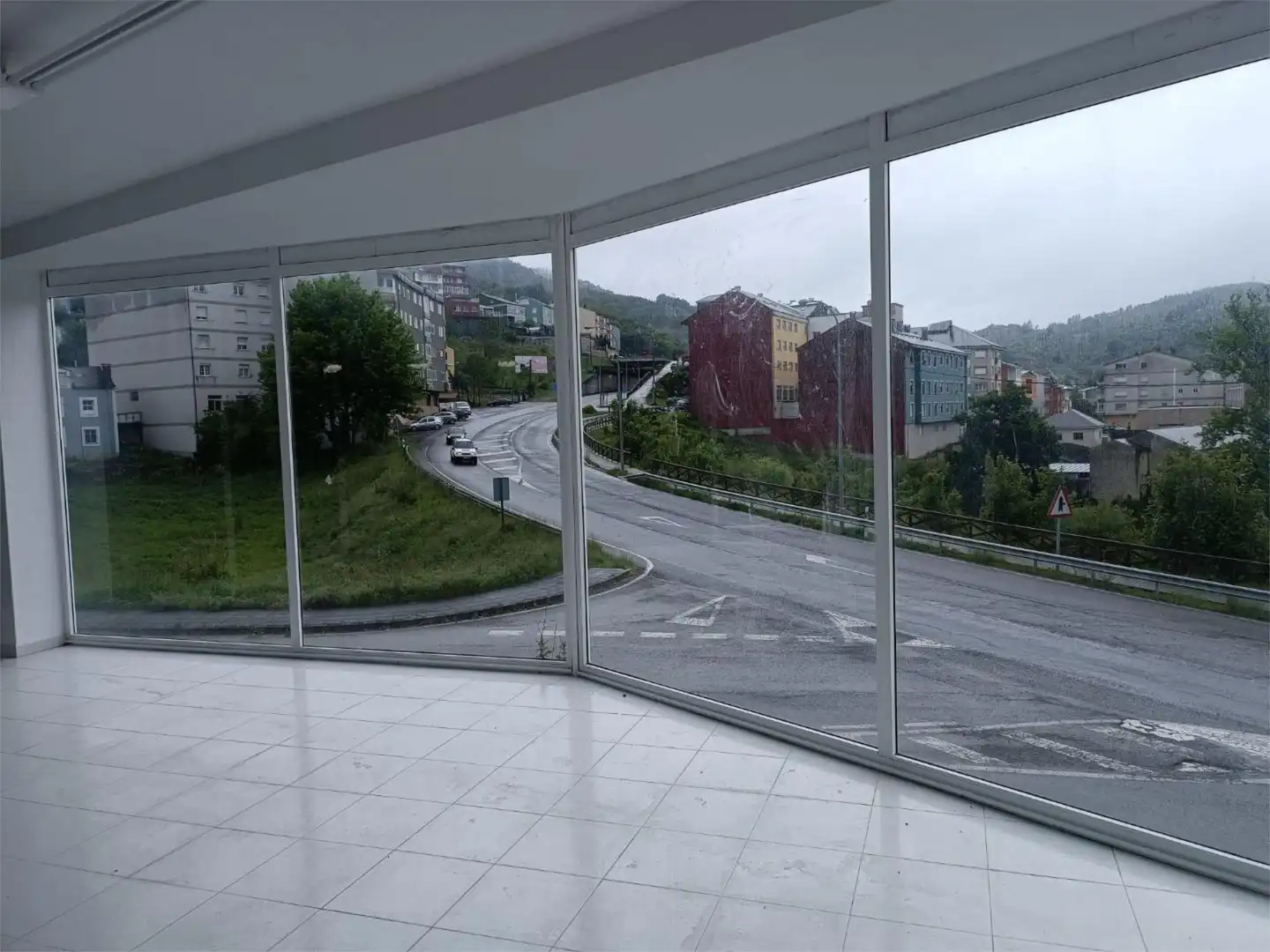 Fabrikhallen zur Miete in Calle Volta Folgueiras, 50, Becerreá Außenansicht von Fabrikhallen zur Miete in Becerreá