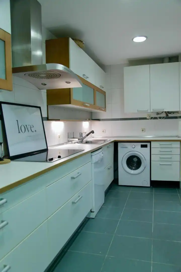Room in Calle de Narváez, 49, Ibiza de Madrid