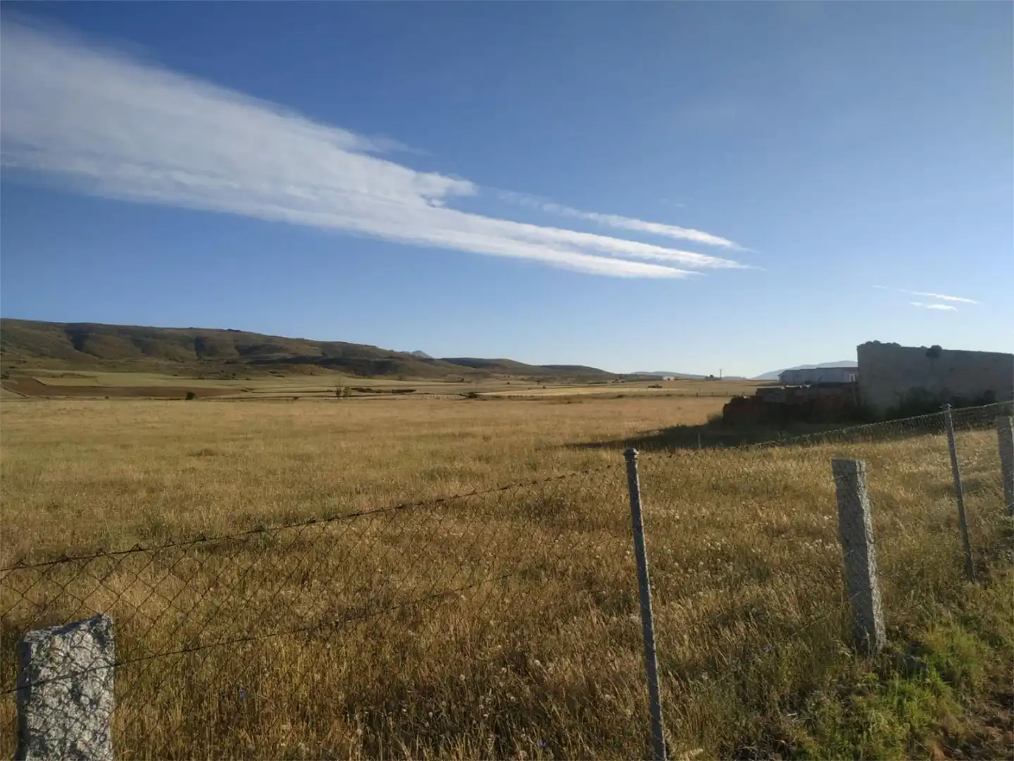 Vista exterior de Terreno en venta en Gemuño