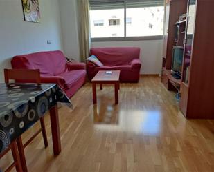 Living room of Flat to rent in  Granada Capital  with Air Conditioner and Swimming Pool