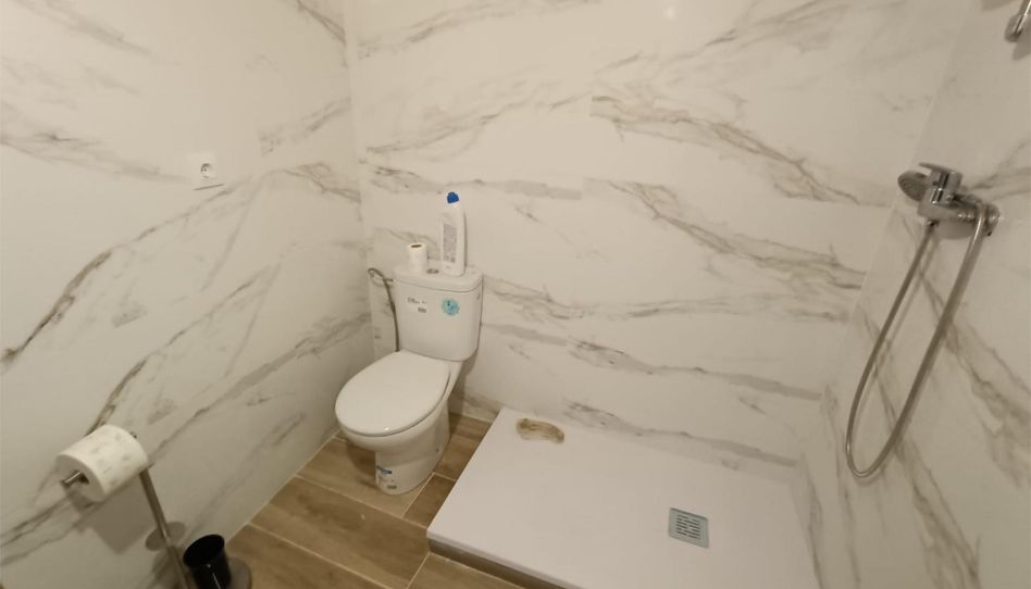 Casa adosada en venta en Calle Obligación, 11, Miranda del Castañar, Salamanca - imagen 1 Foto 1 de Casa adosada en venta en Calle Obligación, 11, Miranda del Castañar, Salamanca