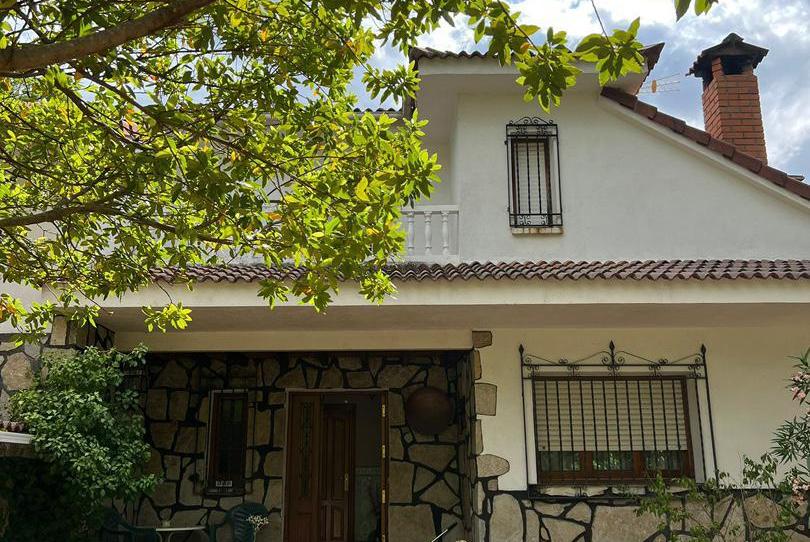 House or chalet for sale in Calle Venerito, 3, Piedralaves, Ávila - image 1 Photo 1 of House or chalet for sale in Calle Venerito, 3, Piedralaves, Ávila