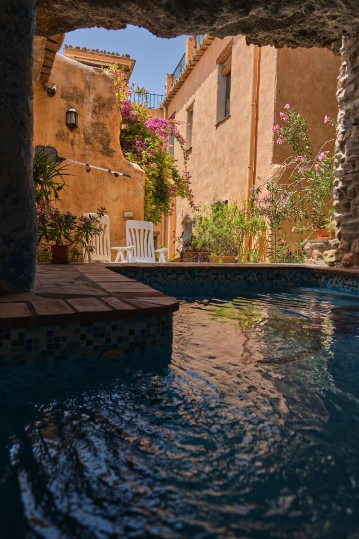 Piscina de Casa adosada en venda en Los Guajares amb Jardí privat, Terrassa i Piscina