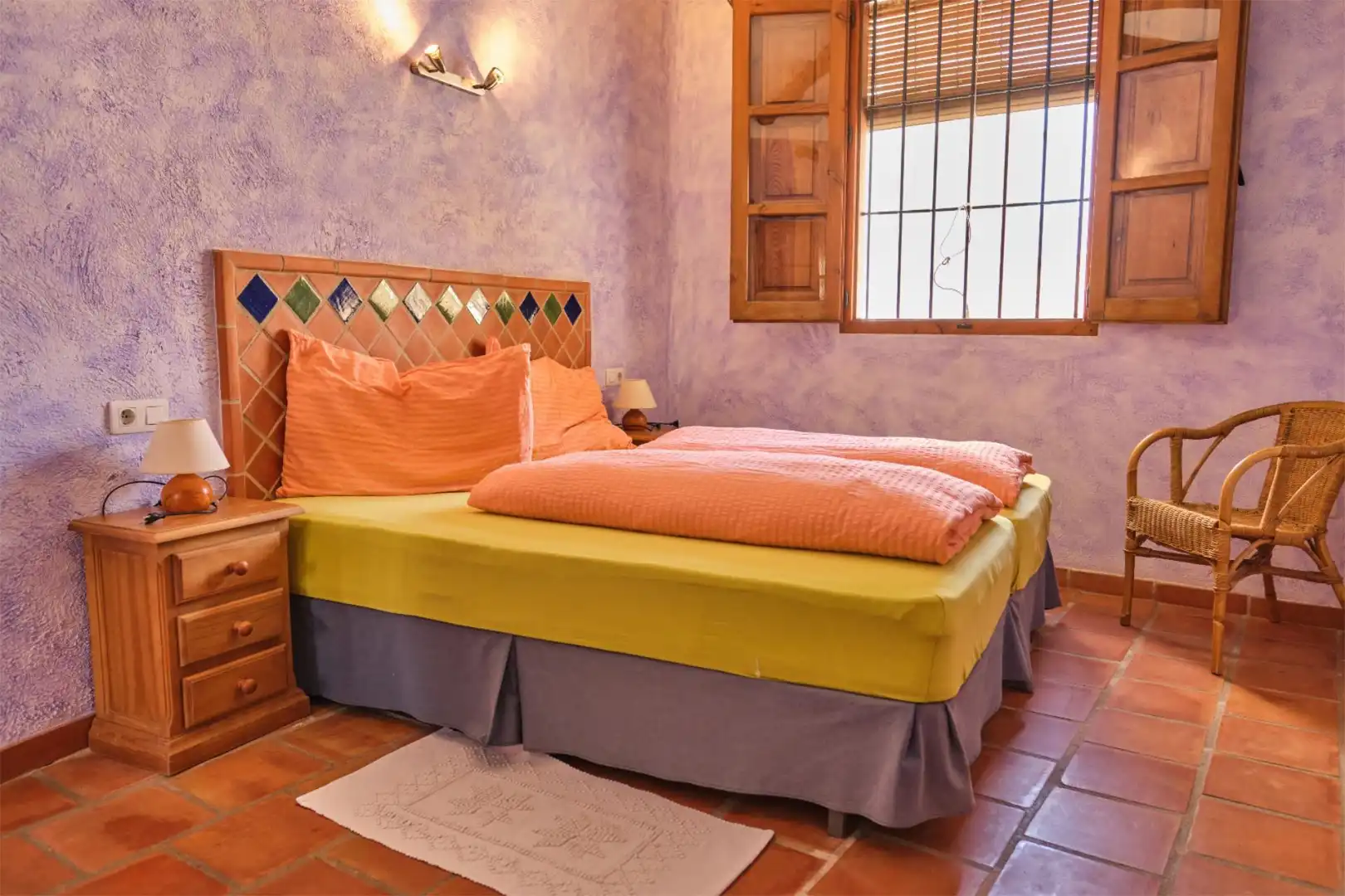 Casa adosada en venda a Calle Doctor Alcántara, 6b, Los Guájares Dormitori de Casa adosada en venda en Los Guájares amb Terrassa, Piscina i Balcó