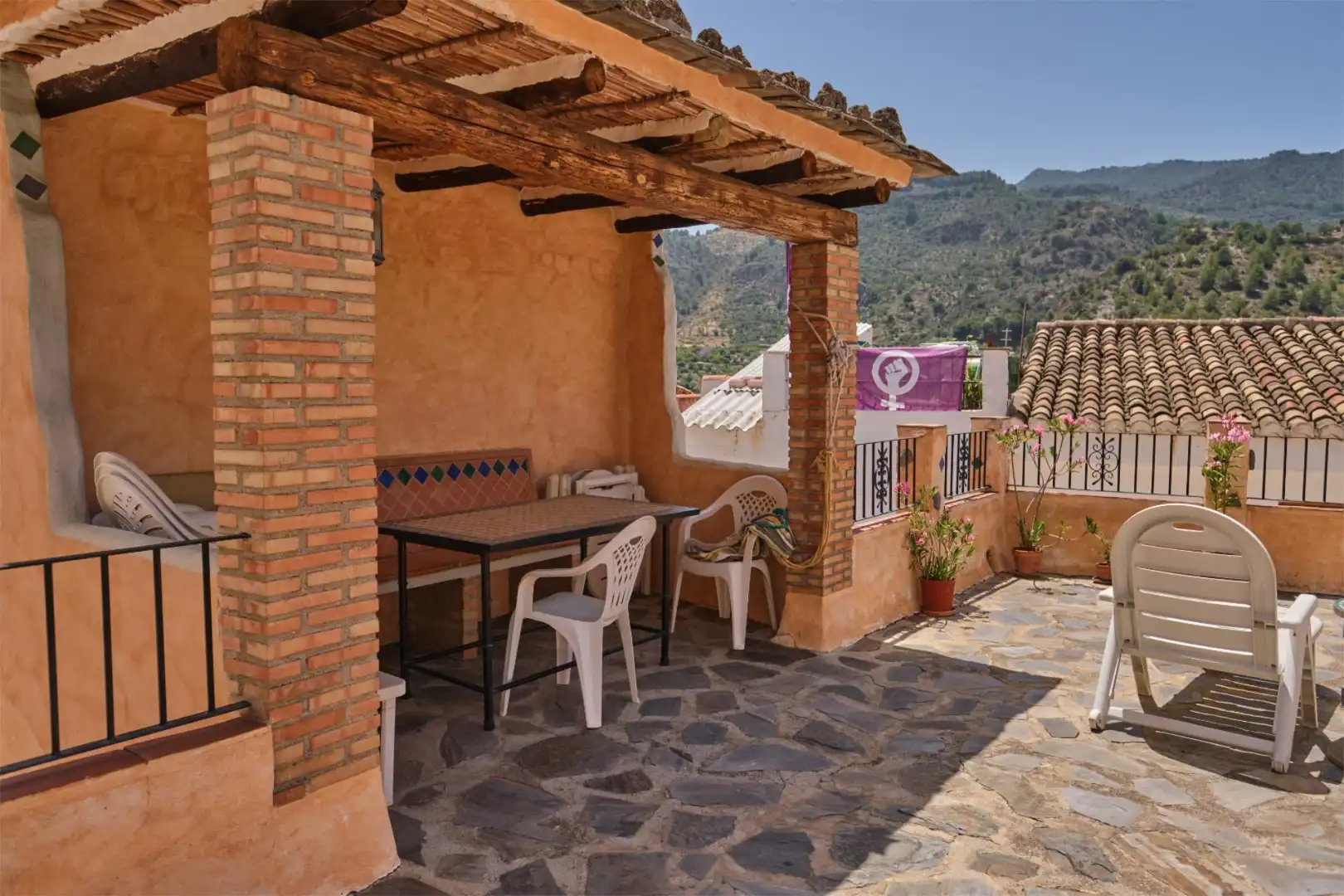 Casa adosada en venda a Calle Doctor Alcántara, 6b, Los Guájares Terrassa de Casa adosada en venda en Los Guájares amb Terrassa, Piscina i Balcó