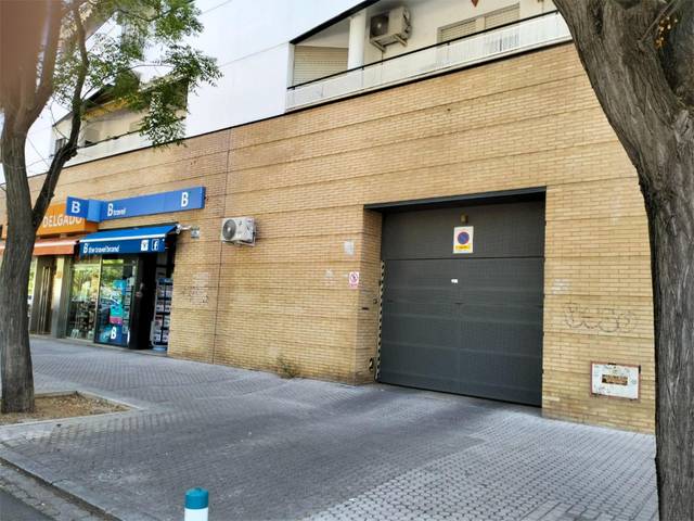 Garaje en Alquiler en Calle Estrasburgo, 4 en El Cano - Los Bermejales