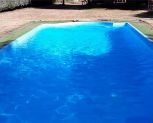 Swimming pool of House or chalet for sale in Villagonzalo de Tormes  with Terrace and Swimming Pool