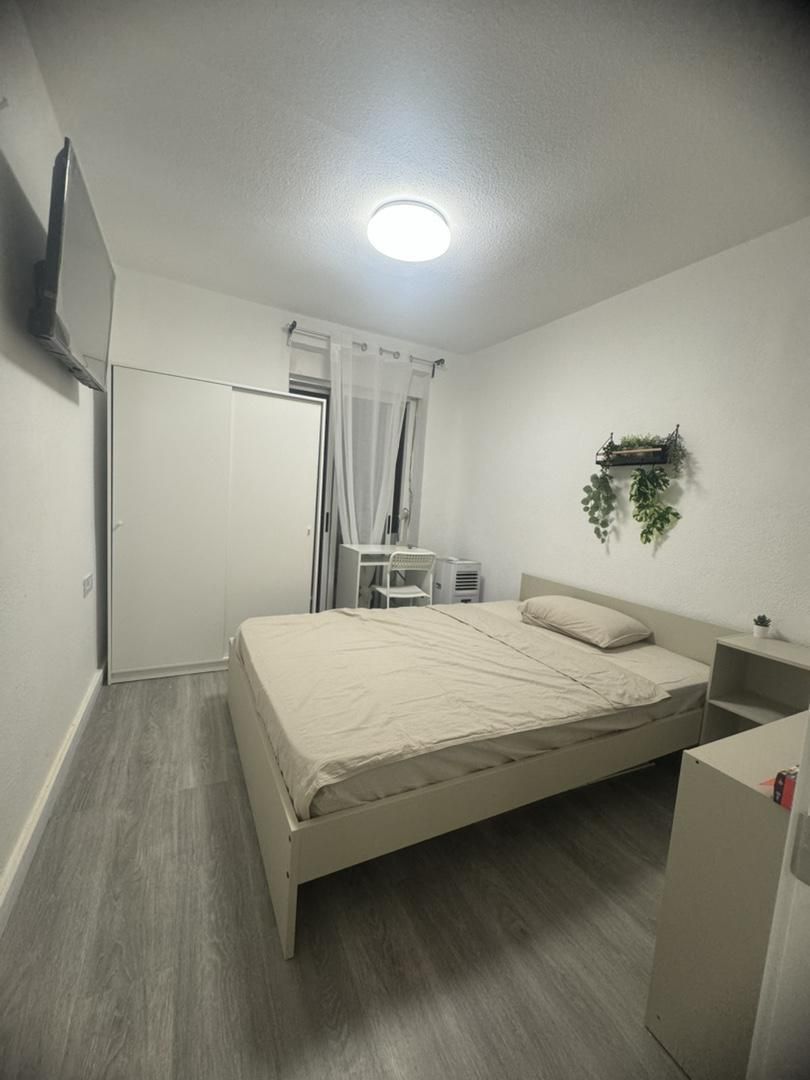 Flat to share in Calle de Istúriz, 12, Cuatro Caminos - Azca