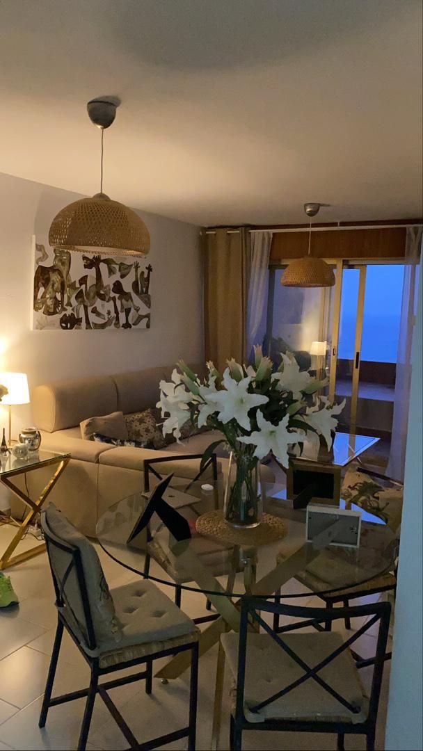 Sala d'estar de Àtic de lloguer en Roquetas de Mar amb Terrassa, Piscina i Moblat
