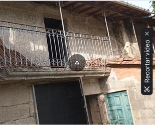 Vista exterior de Casa adosada en venda en Xunqueira de Ambía amb Balcó