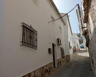 Vista exterior de Casa adosada en venda en Setenil de las Bodegas amb Aire condicionat, Terrassa i Moblat