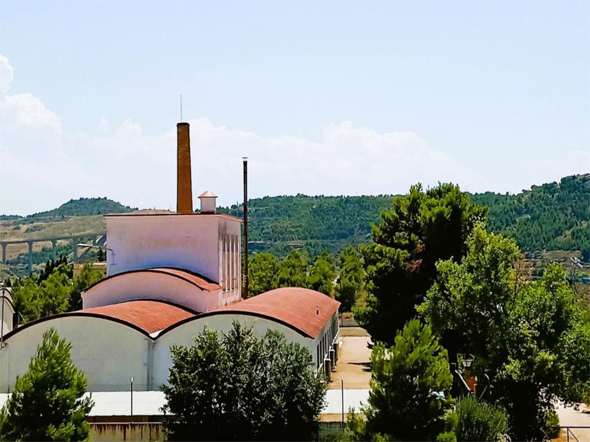 Nau industrial en venda en Alcañiz