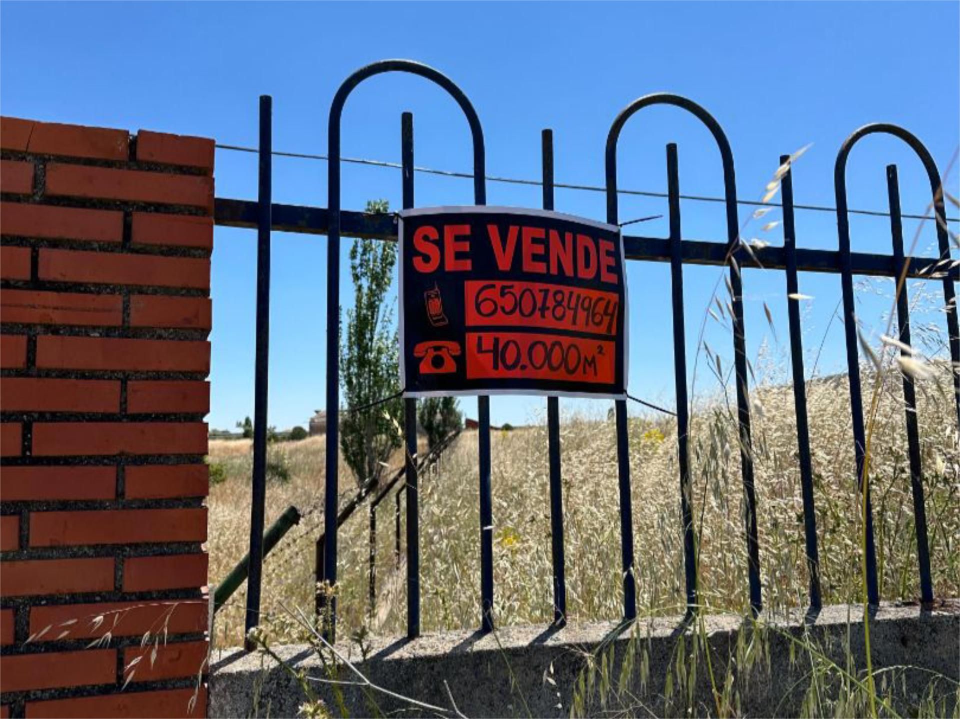 Land for sale in Miranda de Azán