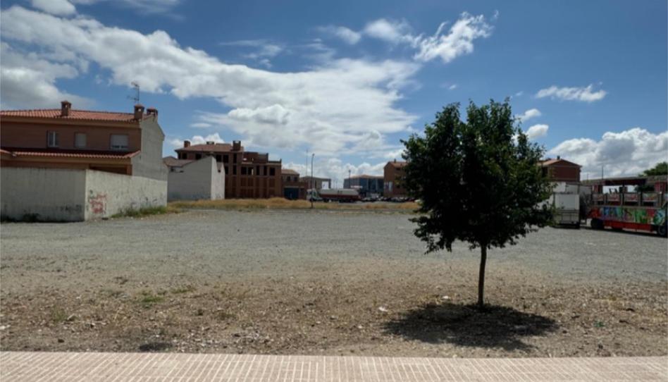 Finca rústica en venta en Calle Pablo Sorozábal, 6p, Fuensalida, Toledo - imagen 1 Foto 1 de Finca rústica en venta en Calle Pablo Sorozábal, 6p, Fuensalida, Toledo