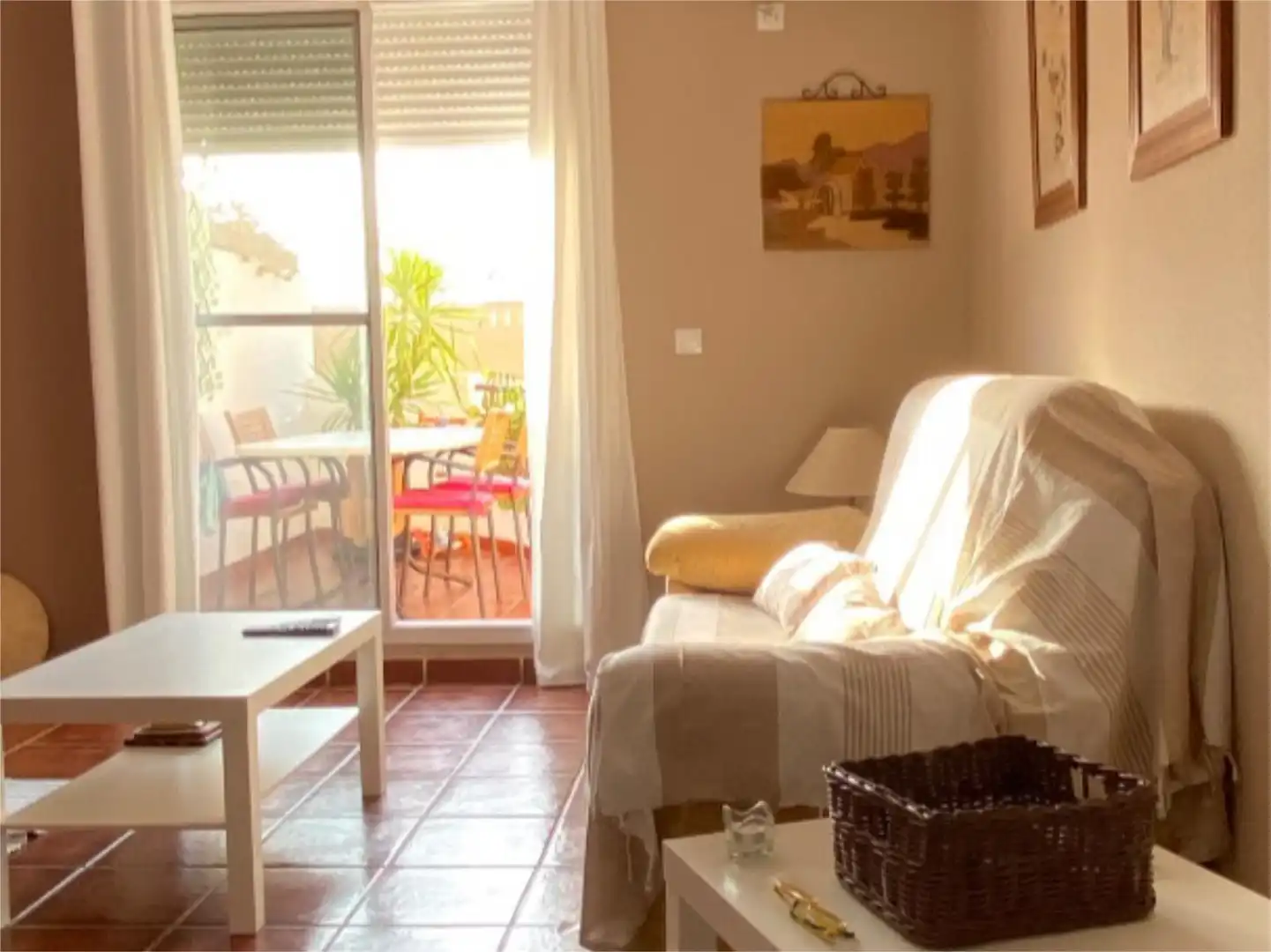 Wohnung zur Miete in Calle Ciudad de Tarragona, 4, Vera Playa Naturista Wohnzimmer von Wohnung zur Miete in Vera mit Klimaanlage, Privatgarten und Terrasse