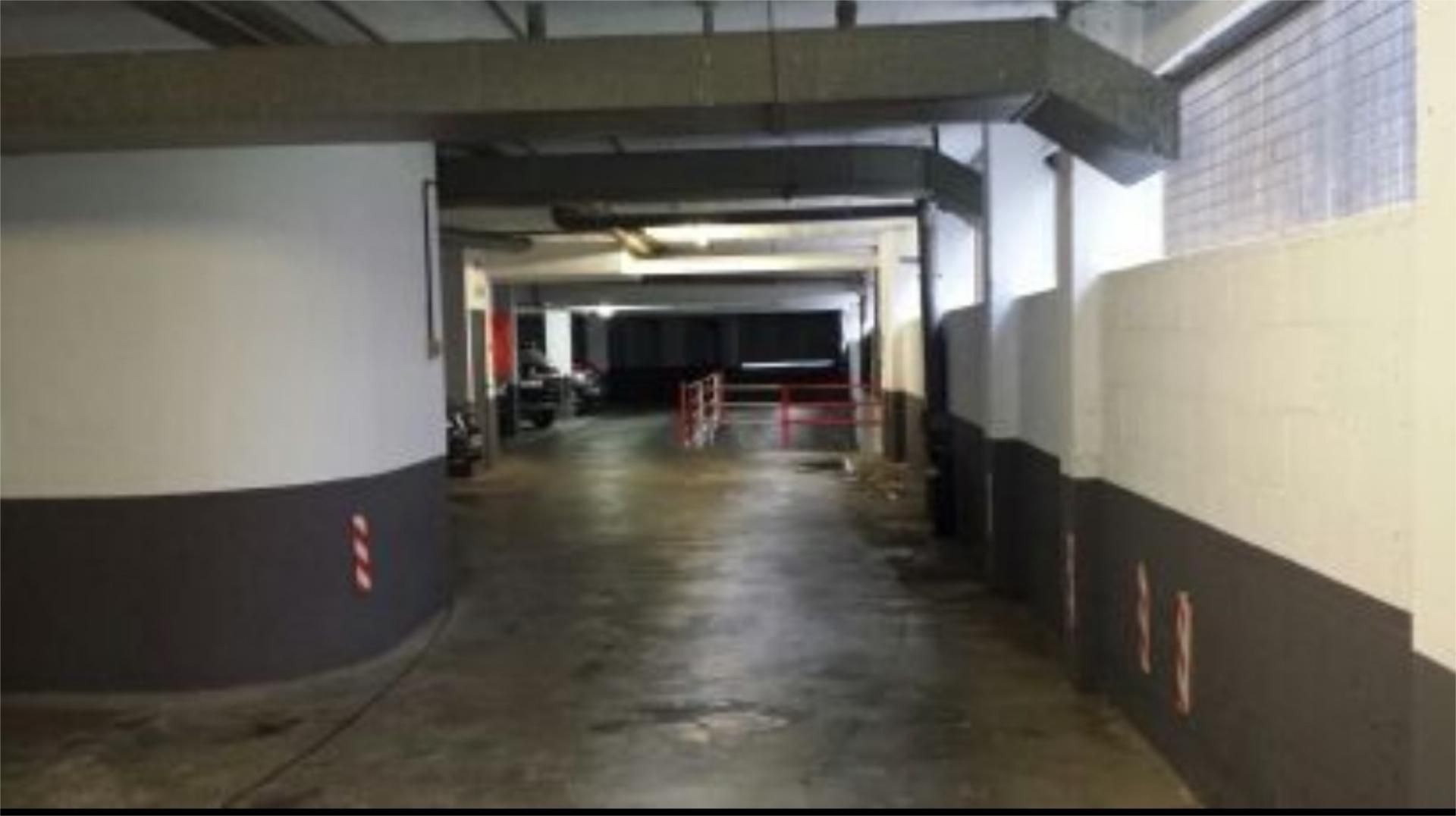 Parking of Garage to rent in Vic