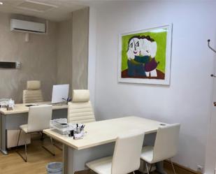 Local de lloguer en Fuengirola amb Aire condicionat, Calefacció i Parquet
