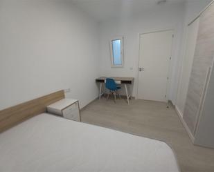 Flat to share in Carrer José Sánchez Sáez, 31, Altabix