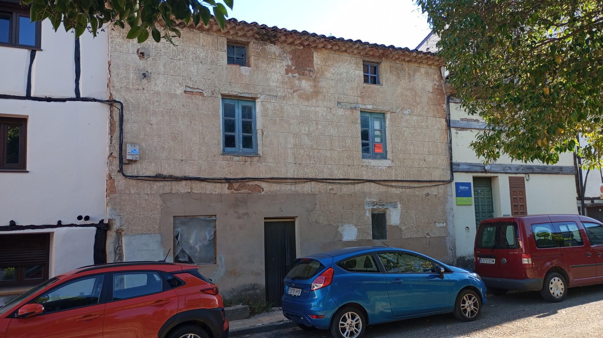 Vista exterior de Casa adosada en venda en Covarrubias