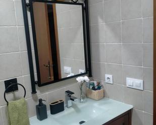 Bathroom of Single-family semi-detached to rent in Cazalla de la Sierra  with Air Conditioner and Balcony