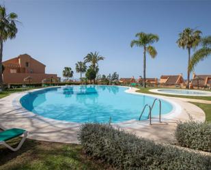 Swimming pool of Flat for sale in Marbella  with Air Conditioner, Terrace and Swimming Pool