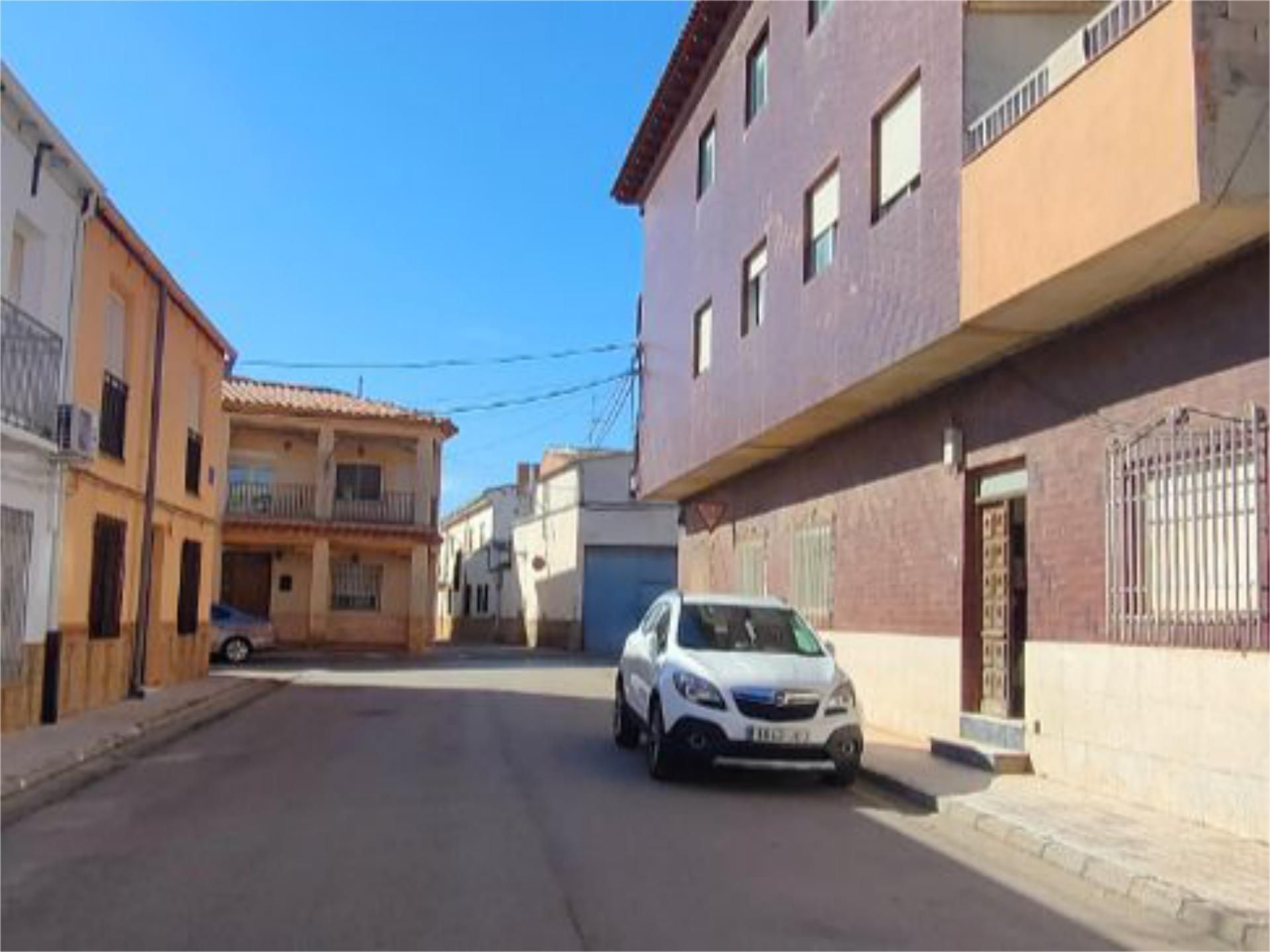 Exterior view of Single-family semi-detached for sale in Villanueva de la Fuente  with Terrace and Balcony