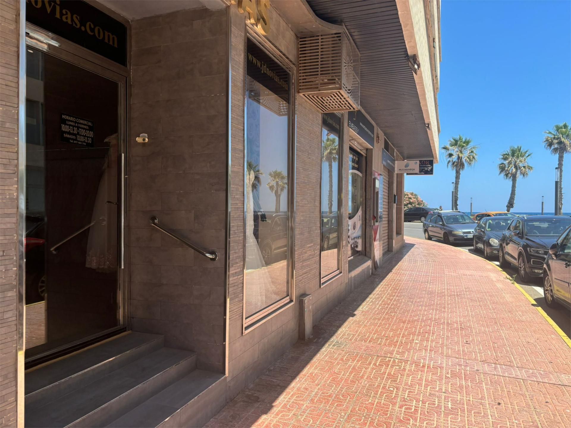 Exterior view of Planta baja for sale in Torrevieja  with Air Conditioner