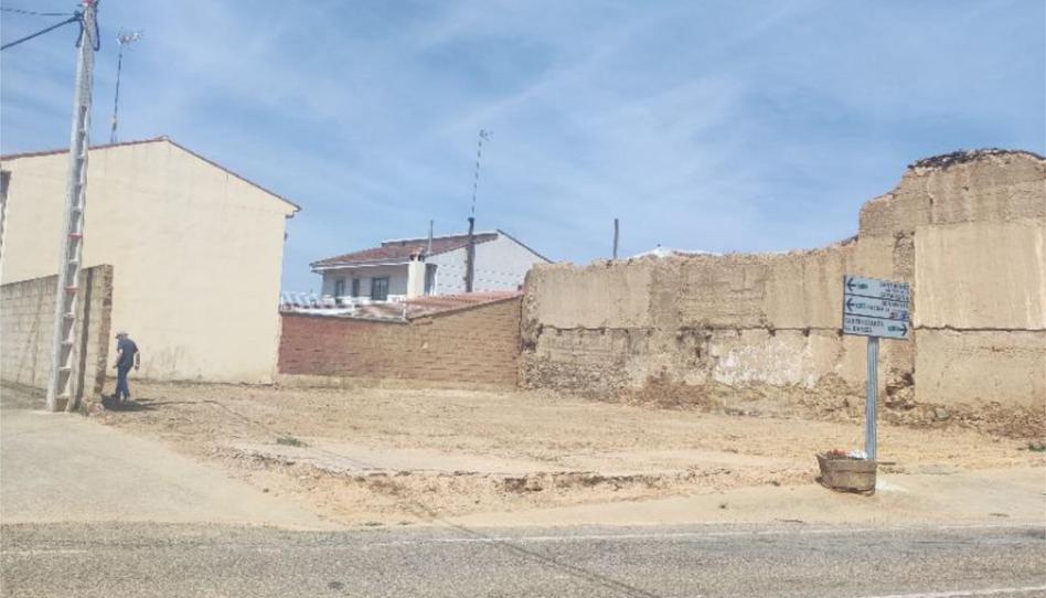 Constructible Land for sale in Calle Alfonso XIII, 7, Fuente Encalada, Zamora - image 1 Photo 1 of Constructible Land for sale in Calle Alfonso XIII, 7, Fuente Encalada, Zamora