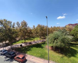 Vista exterior de Pis de lloguer en  Murcia Capital amb Aire condicionat i Balcó